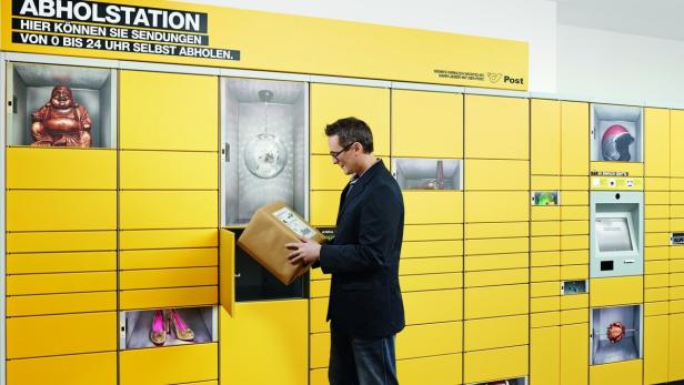 Briefe und Pakete rund um die Uhr abholen und aufgeben können heimische Postkunden mittlerweile bereits in rund 220 SB-Filialen mit Abholstationen.
