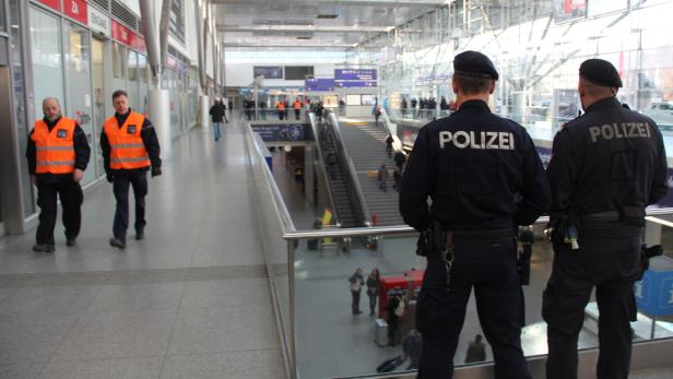 Massive Polizei-Überwachung am Hauptbahnhof ließ Zahl der Delikte sinken