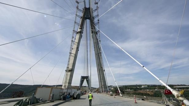 Die Türkei baut eine dritte Brücke über den Bosporus
