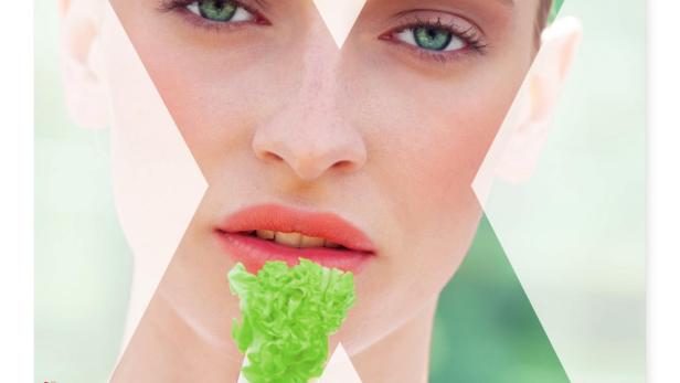 Das Cover der Zeitschrift „Freizeit Kurier“ zeigt eine Frau, die Salat isst.