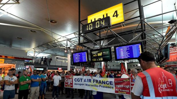 Gefahr für Flugverkehr: Proteste im Flughafen von Marseille
