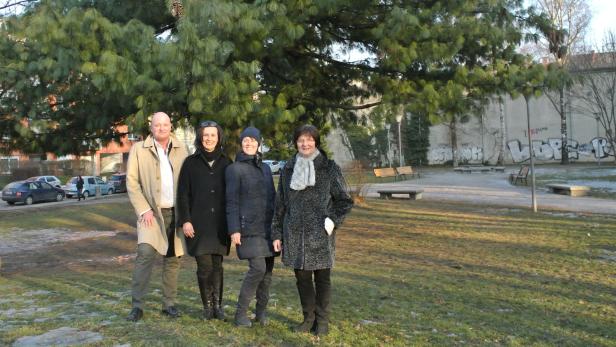 Aktivisten gegen geplante Tiefgarage im Andreas-Hofer-Park