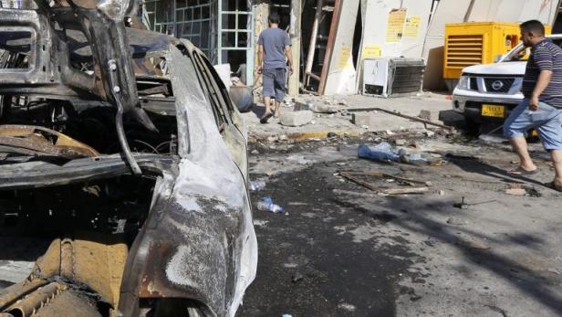 Während heimische IS-Dschihadisten kämpfen, lassen ausländische Anhänger ihr Leben bei Selbstmordattentate