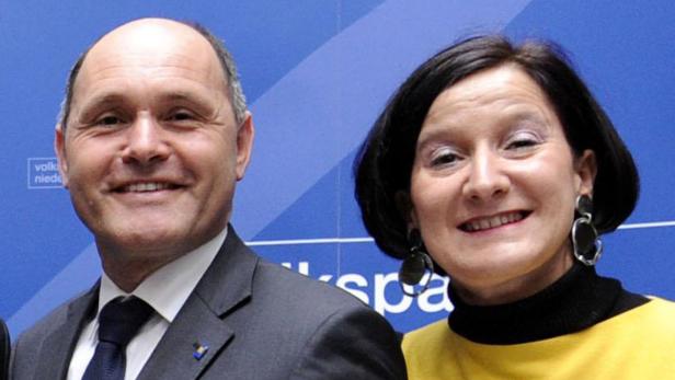 Innenminister neu und alt.