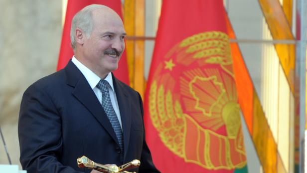 Gewappnet? Lukaschenko fürchtet Umsturz im eigenen Land