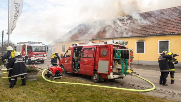 Niederösterreich: Brand in Wohnhaus in Walkersdorf