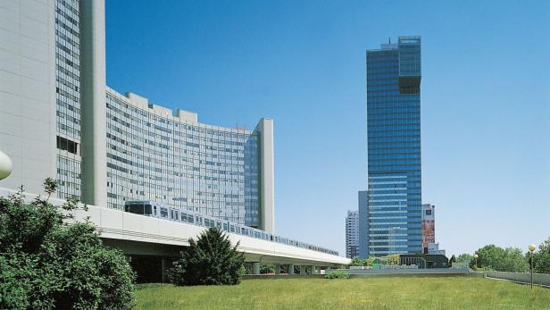 IZD Tower (re.) und UNO-City: Von hier aus dürften die US-Geheimdienste in Wien spionieren