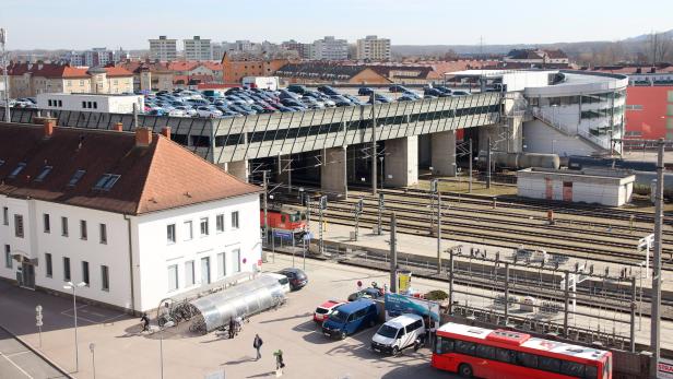 Das ÖBB-Parkdeck Krems ist Bahnkunden vorbehalten