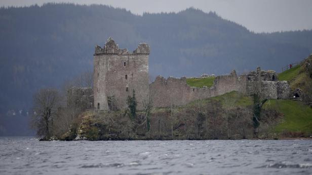 Urquhart Castle bei Loch Ness.