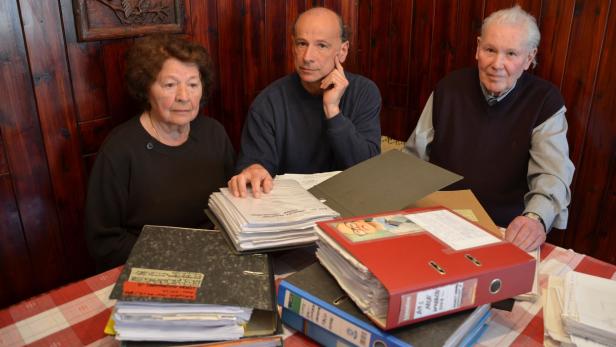 Aktenberge: Das Leben der Familie Hannauer dreht sich seit Jahren um Gutachten und Anwälte