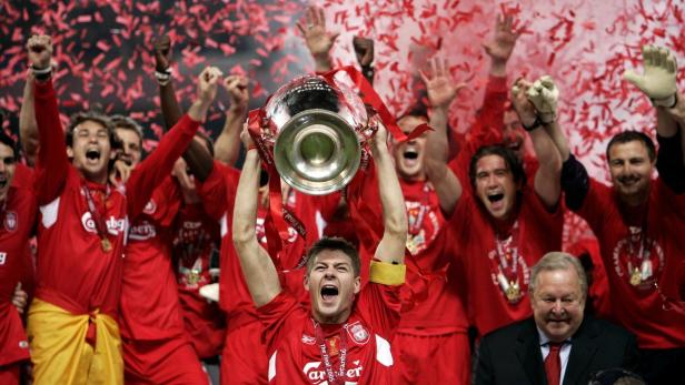Steven Gerrard gewann mit Liverpool 2005 die Champions League - nach einem denkwürdigen Endspiel.