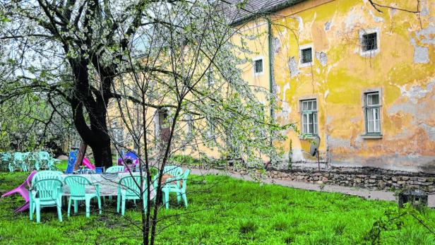 Ende April sollen alle Asylwerber aus Schloss Königshof weg sein