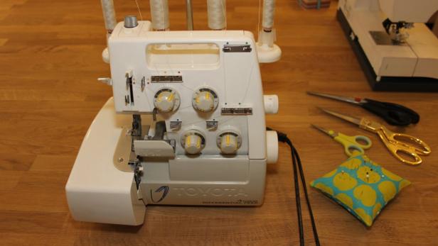 Näherei Apfel, Erfolgsgeschichte, Apfelsaft, Apfelschnaps, Apfelessig, Apfelchips, Nähkurse, selbstgefertigte Handtaschen, selbstgefertigte Mode, Nähmaschine