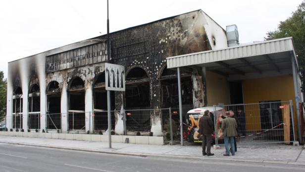 Im Mai 2012 wurde das „Centaurus“ abgefackelt.