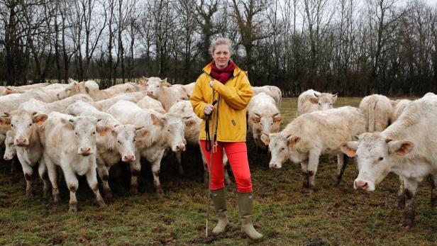 Emilie Jeannin, 37, Kuhzüchterin in Beurizot, Frankreich
