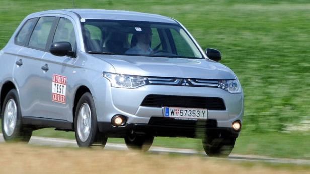 Mitsubishi Outlander 2WD