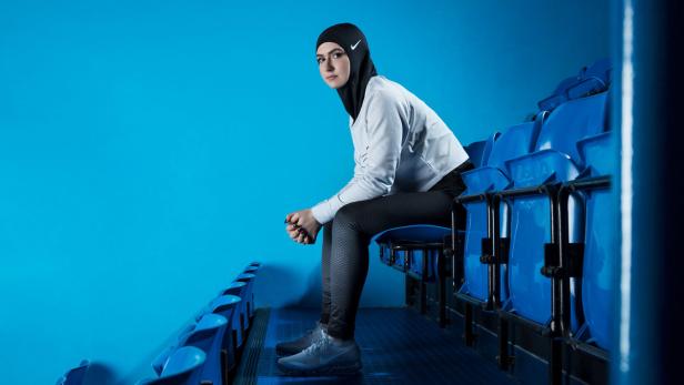 Eiskunstläuferin Zahra Lari für Nike