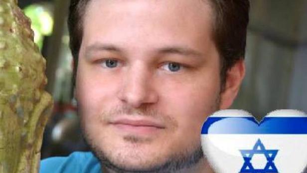 Christoph Brückl, 27, wurde im Internet und am Telefon bedroht.