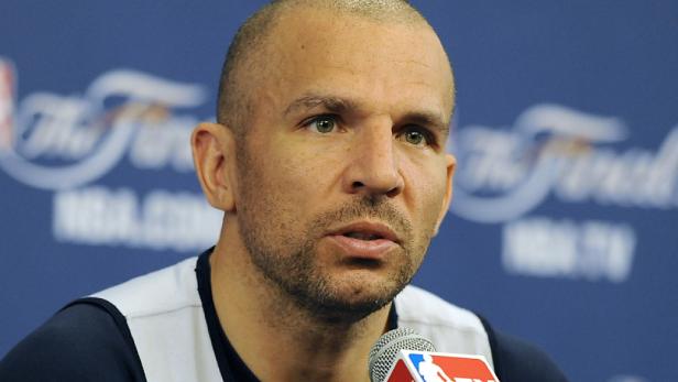 Jason Kidd bei einer Pressekonferenz.
