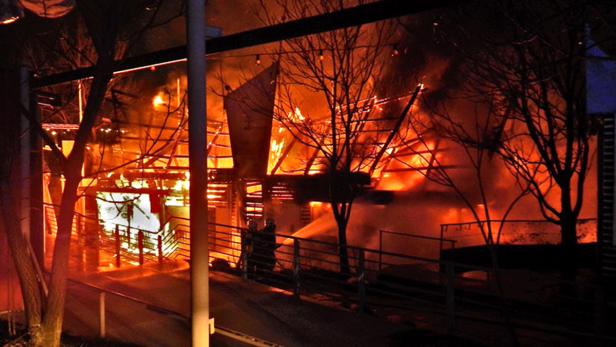 17. Dezember 2013: Brand auf der Copa Cagrana
