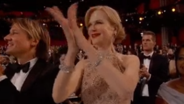 Nicole Kidman erklärt ihr kurioses Klatschen