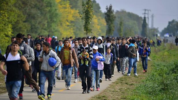 Schläge, Tritte, Bisse: Flüchtlinge werfen Ungarn Gewalt vor