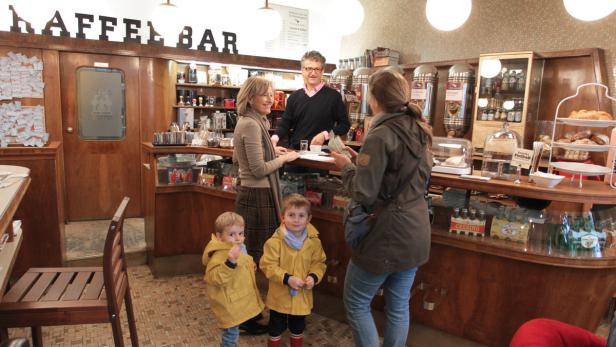 Schmähführen mit den Kunden ist im Preis inbegriffen: Planbar ist der Kaffeehaus-Betrieb aber gar nicht, sagt Cafétier Schöneberger
