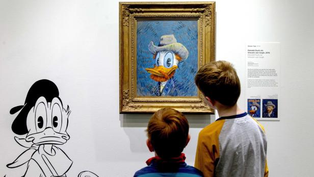 Donald Duck hängt im Van Gogh Museum