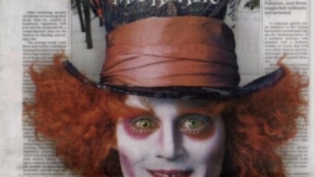 Johnny Depp als verrückter Hutmacher auf einer Titelseite der Los Angeles Times.