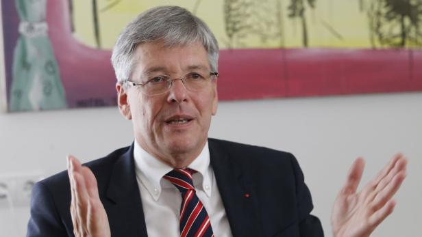 Peter Kaiser (SPÖ), Landeshauptmann von Kärnten… Peter Kaiser, Landeshauptmann von Kärnten
