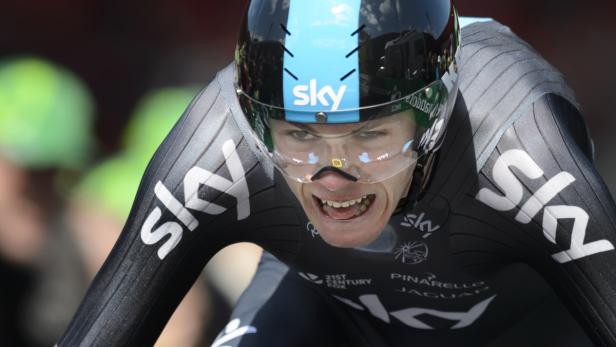 Ein Radrennfahrer des Teams Sky während eines Rennens.