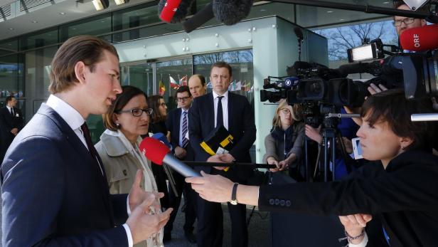 BM KURZ BEI EU-AUSSENMINISTERRAT: KURZ / MIKL-LEIT ÖVP-Minister verteidigen Obergrenze