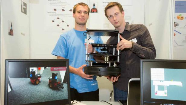 Multi Robotic Indoor System: Peter Kohout und Günther Cwirio