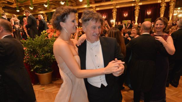 Tobias Moretti wagte ein Tänzchen mit seinem Firmling Mia Rohla-Strauss