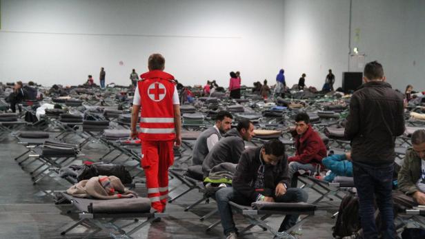 Symbolbild: Flüchtlinge werden vom Roten Kreuz Steiermark betreut.