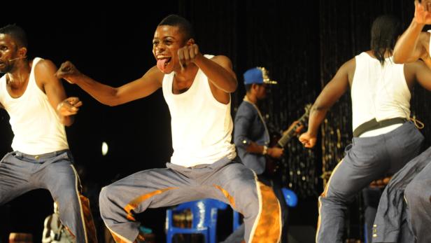 Rhythmus pur: Die Tänzer aus dem Kongo sprühen vor Lebensfreude