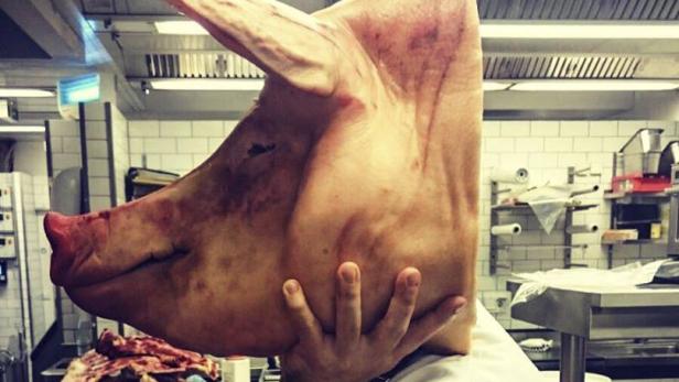 Heftige Reaktionen auf Schweinskopf-Posting.