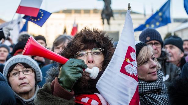 In Polen verstärken sich die Proteste gegen die neue Rechtsregierung.