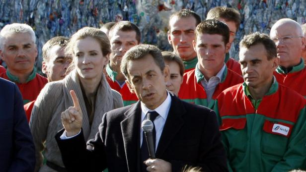 Sarkozys Schlacht um die Fabriken
