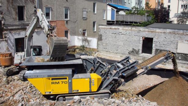 Die seit Jänner gültige Recycling-Baustoffverordnung wirbelt viel Staub auf.