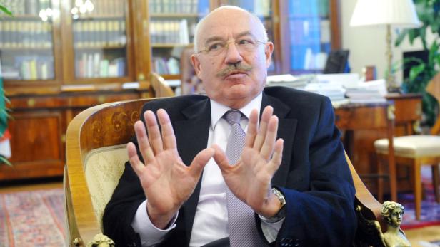 Außenminister: "Staatsbankrott ist ausgeschlossen"