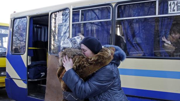 Abschied nehmen von Donezk: Evakuierung aus dem Gebiet