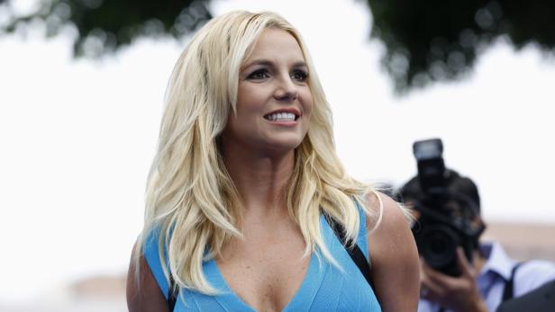 Singer Britney Spears poses at the premiere of "Th
