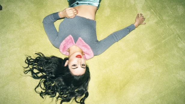 Am 26. 2. ist Charli XCX live in Wien zu sehen. Die 22-Jährige tritt im Vorprogramm von Katy Perry in der Stadthalle auf.