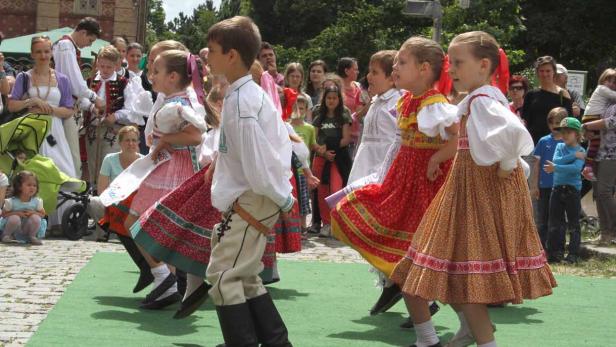 In Tracht tanzten ...