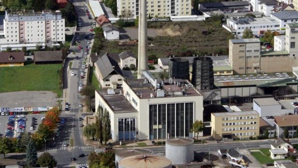 Ende Oktober 2015 soll das alte Fernwärmekraftwerk in Klagenfurt vom Netz gehen. Für Biomasse-Projektwerber RZ Pellets wird die Zeit allerdings knapp.