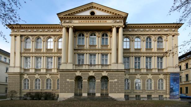 Das Landesmuseum Oldenburg mit seiner klassizistischen Fassade.