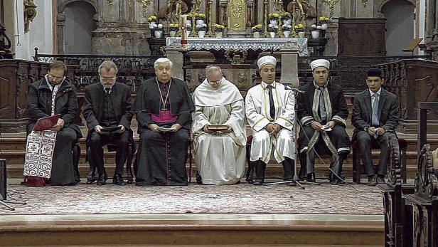 Islamisches Gebet in der Domkirche