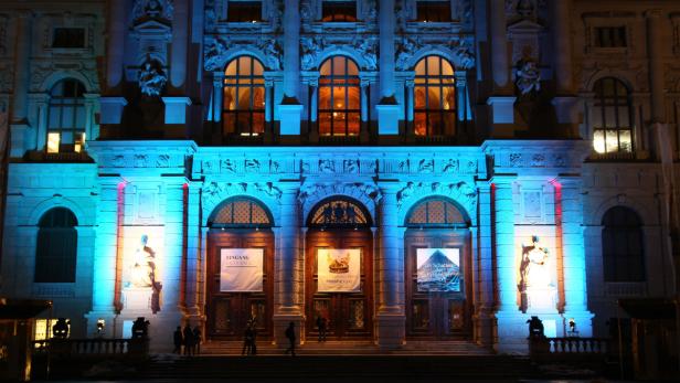 Auch die Kunstkammer Wien, die seit Februar im Kunsthistorischen Museum im neuen Glanz erstrahlt, wird ihre Pforten öffnen.
