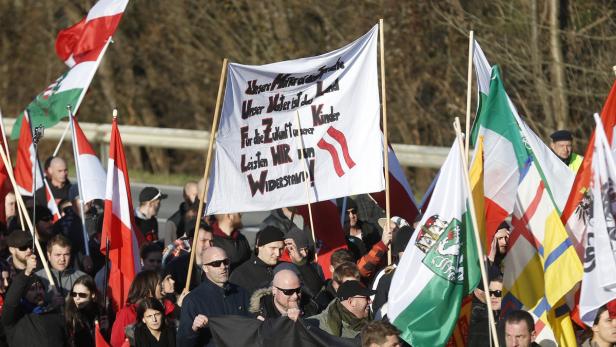 Demonstration gegen Flüchtlinge im November in Spielfeld.